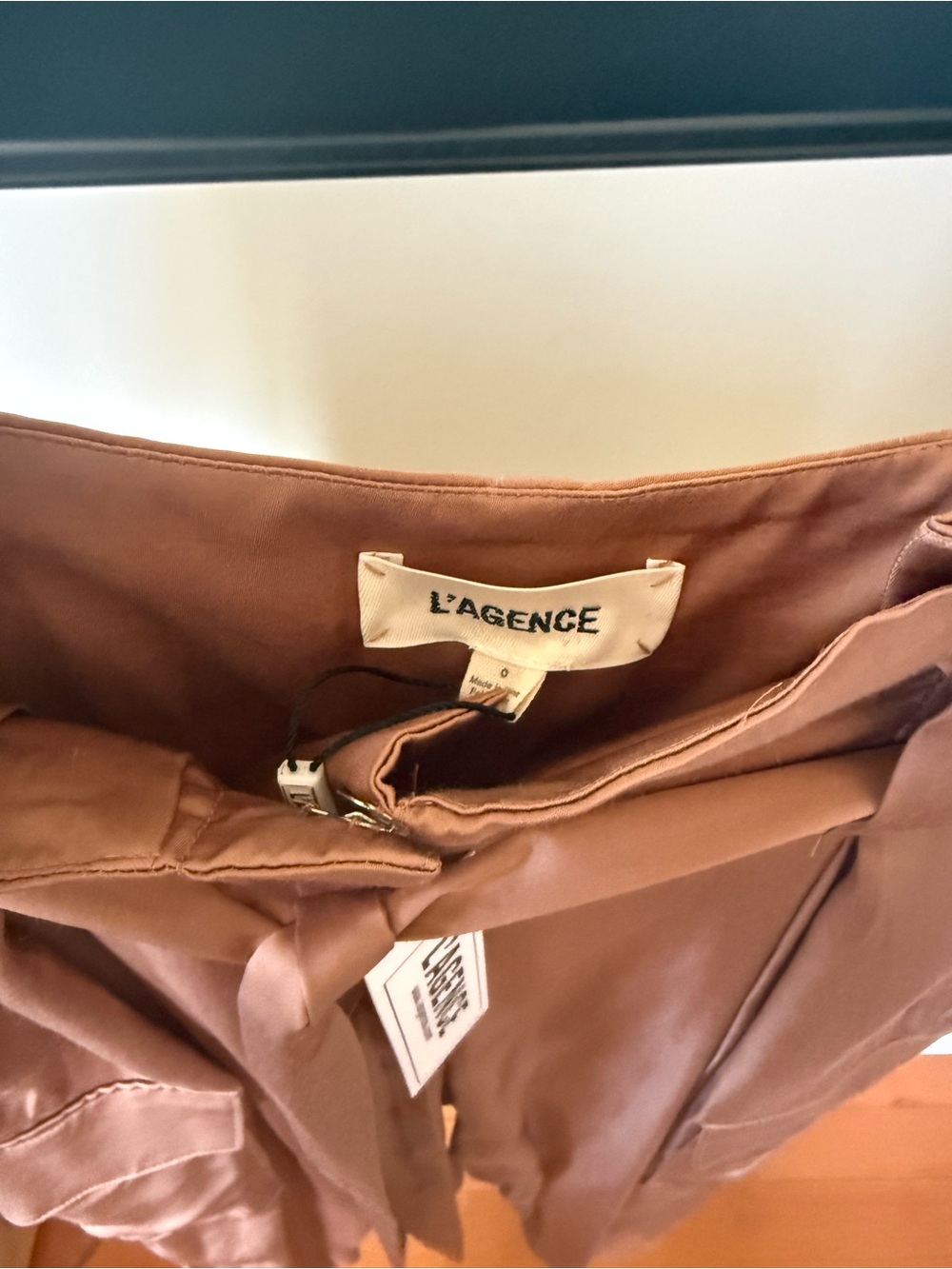 L’Agence Paperbag Roxy Pants - Picture 7 of 8